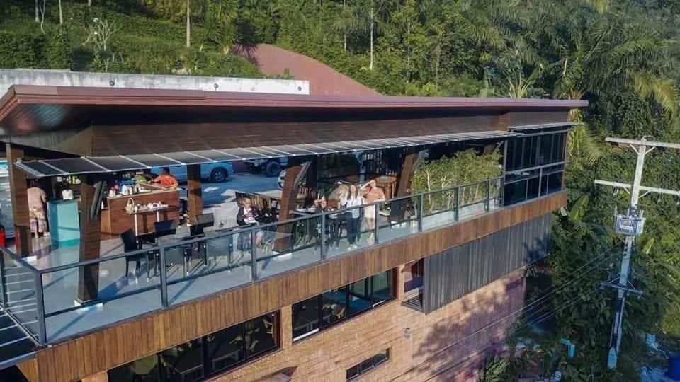 Blue Mountain Phangnga Resort Esterno foto